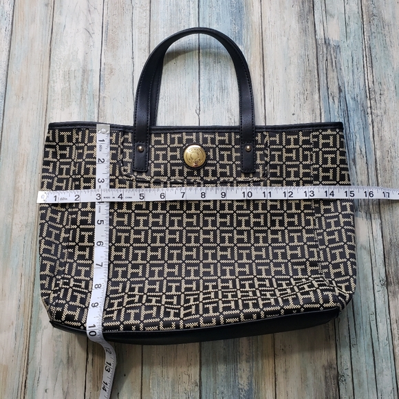 Tommy Hilfiger Purse! - Picture 4 of 16